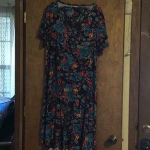 LuLaRoe Carly and leggings set Price is Firm